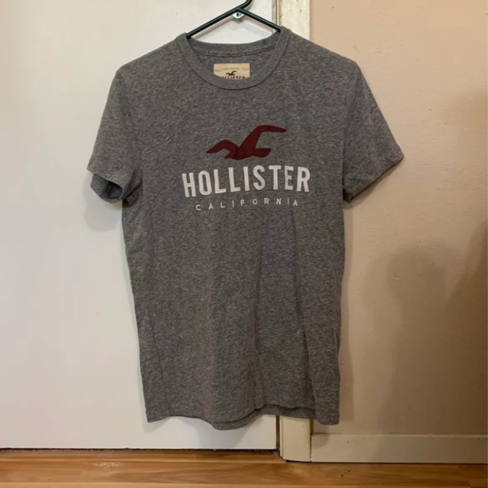 Hollister men’s shirt